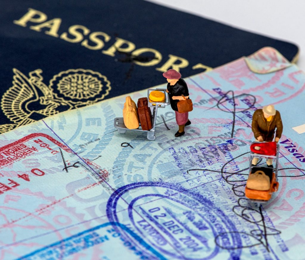 Photo d'un tampon de visa dans un passeport